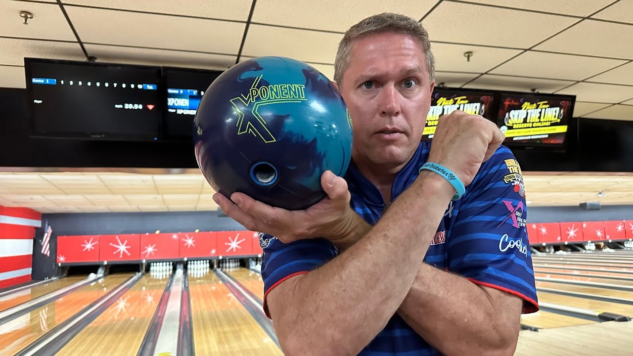 Ultimate Benchmark ball? 900 Global Xponent Review with Chris Barnes - BowlersMart